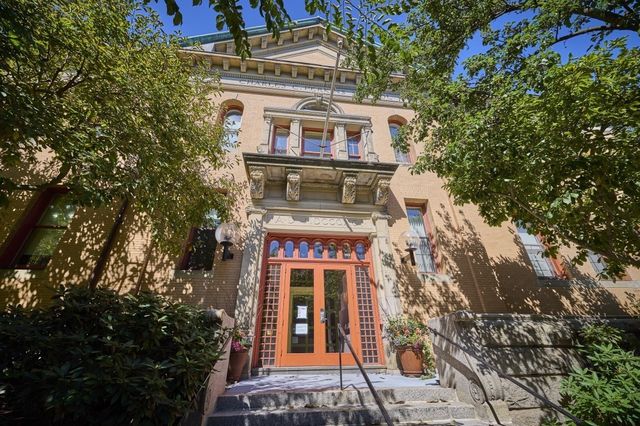145 Saint Botolph St 24, Boston, MA 02115