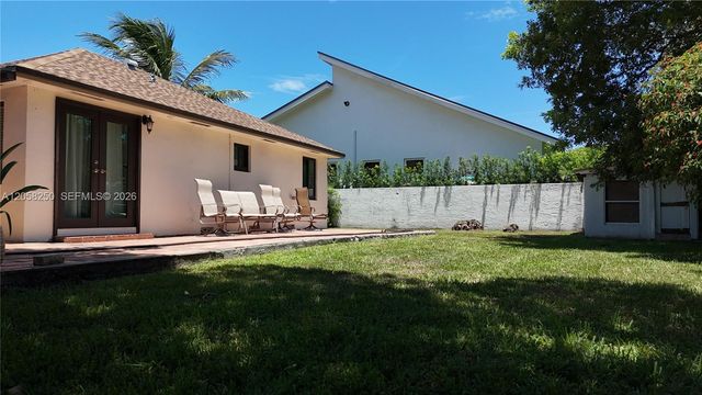 3208 Beacon St, Pompano Beach, FL 33062