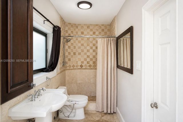 3208 Beacon St, Pompano Beach, FL 33062