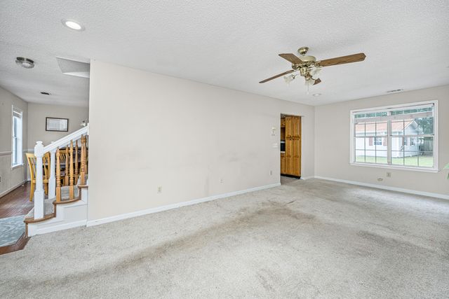 120 Trestlewood Drive, Summerville, SC 29486