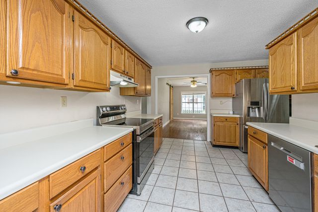 120 Trestlewood Drive, Summerville, SC 29486