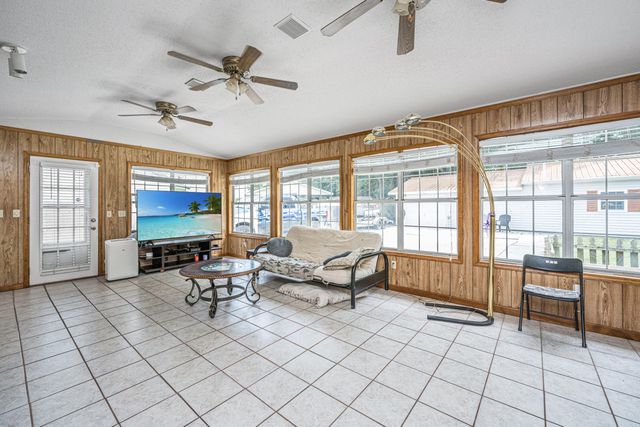 120 Trestlewood Drive, Summerville, SC 29486