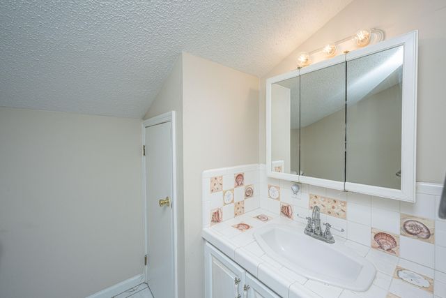 120 Trestlewood Drive, Summerville, SC 29486