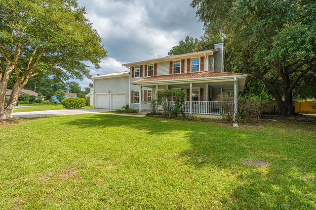 120 Trestlewood Drive, Summerville, SC 29486