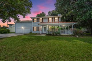 120 Trestlewood Drive, Summerville, SC 29486