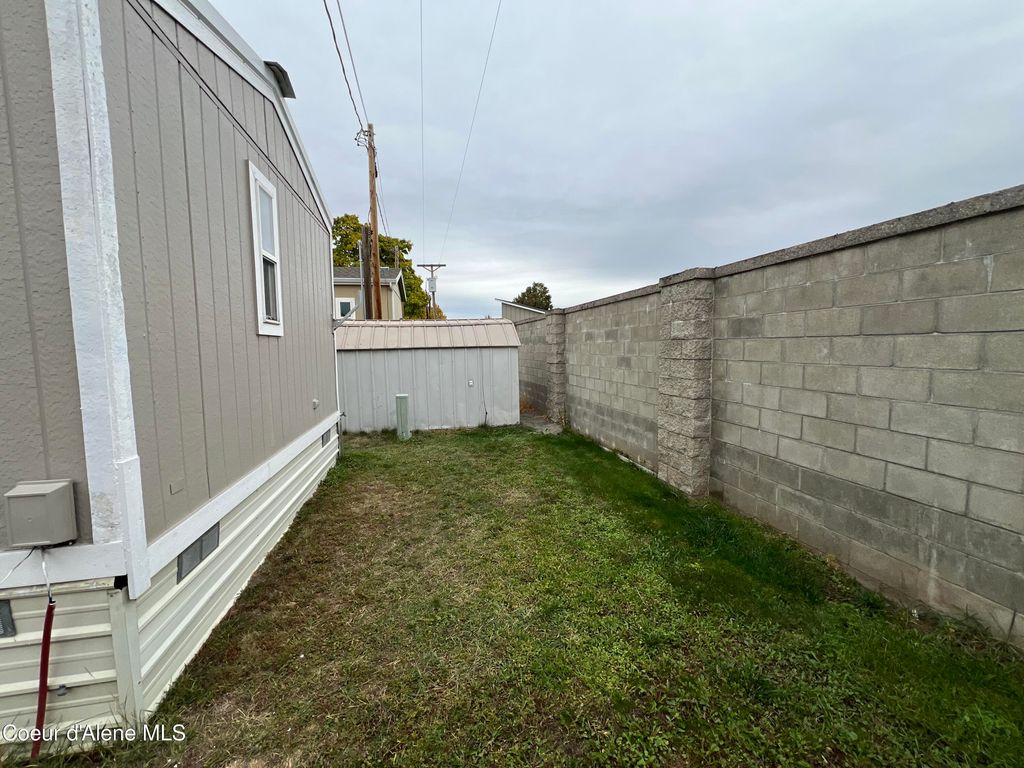 578 W Lake City Ln, Coeur d'Alene, ID 83815 photo 17