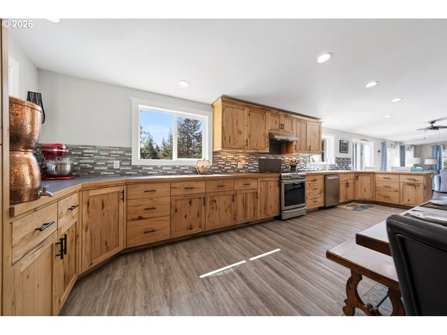 88190 DEW VALLEY Ln, Bandon, OR 97411