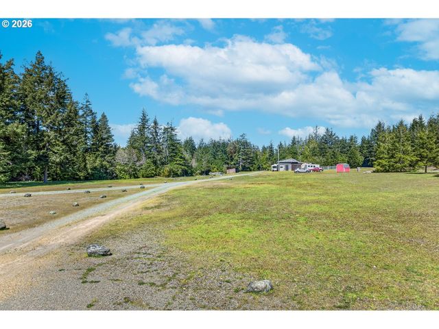 88190 DEW VALLEY Ln, Bandon, OR 97411