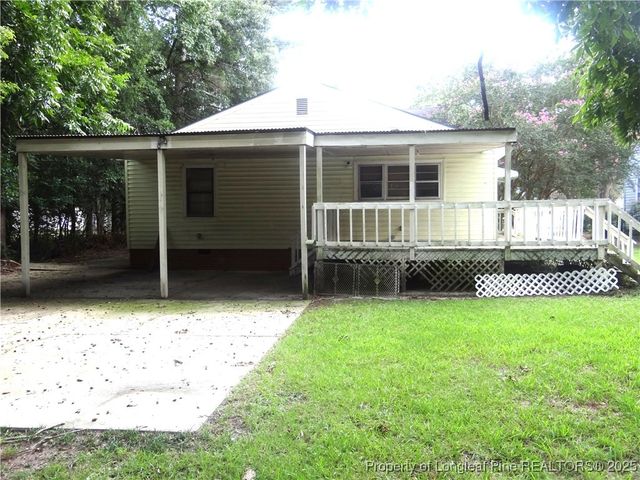 214 S Windsor Drive, Fayetteville, NC 28301