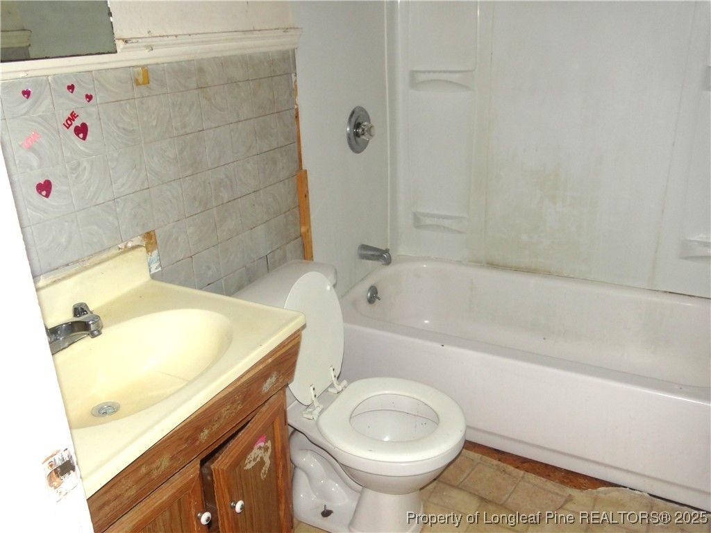214 S Windsor Drive, Fayetteville, NC 28301 — photo 10