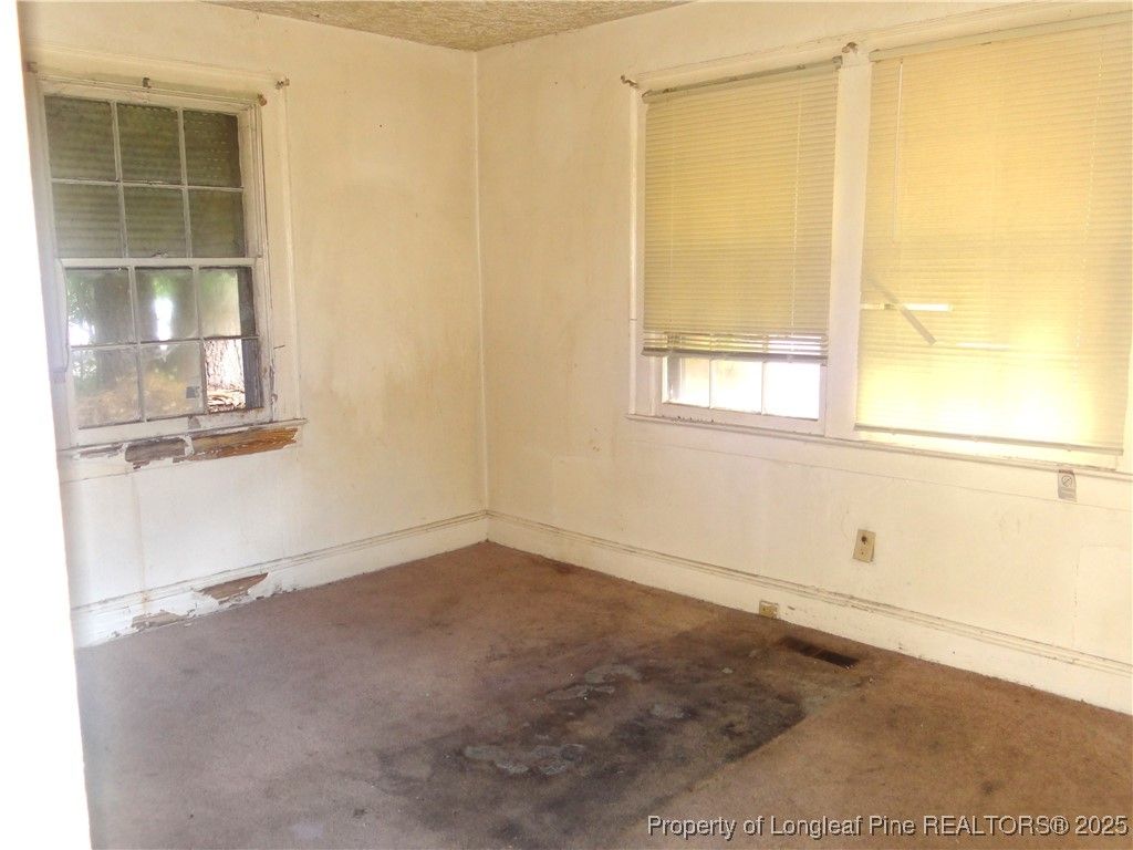 214 S Windsor Drive, Fayetteville, NC 28301 — photo 9
