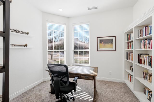 1008 W Bluff Way, Roanoke, TX 76262