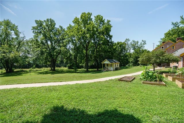 350 Somerset Lane, Waynesville, OH 45068