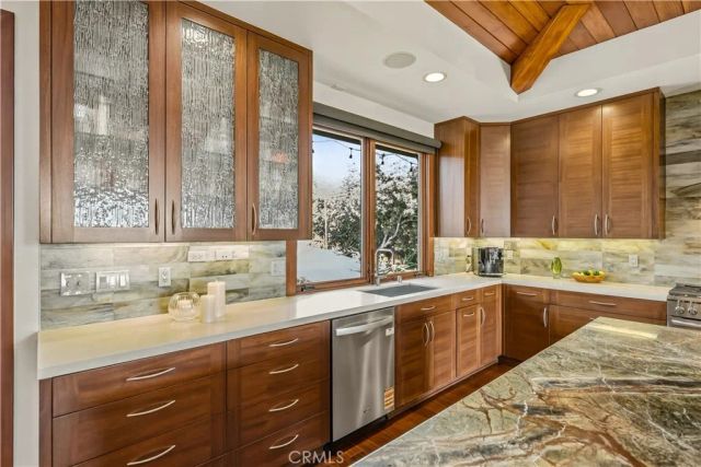 2912 Via Alvarado, Palos Verdes Estates, CA 90274