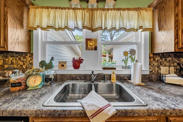1006 Evins St, Manchester, TN 37355