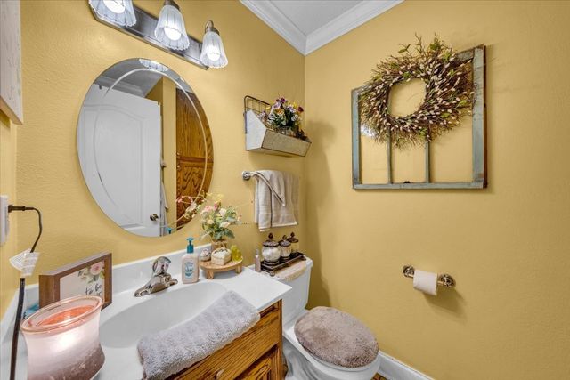1006 Evins St, Manchester, TN 37355