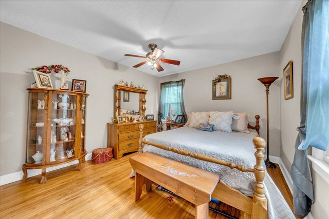 1006 Evins St, Manchester, TN 37355