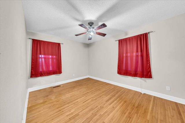 1006 Evins St, Manchester, TN 37355