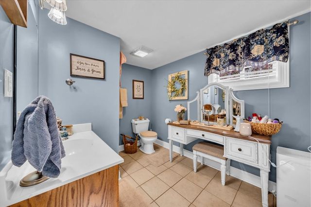 1006 Evins St, Manchester, TN 37355