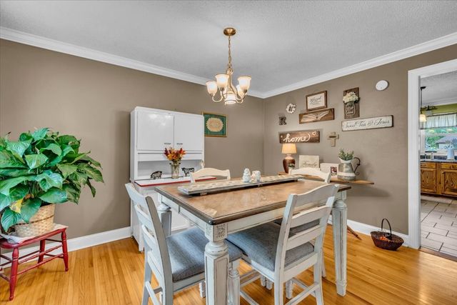 1006 Evins St, Manchester, TN 37355