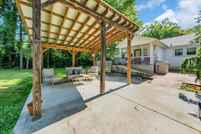 1006 Evins St, Manchester, TN 37355