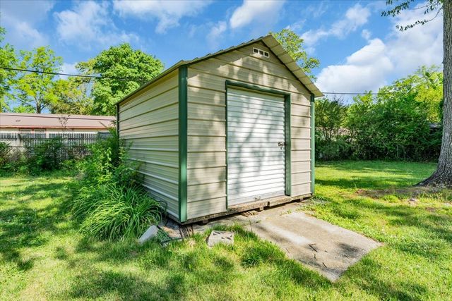 1006 Evins St, Manchester, TN 37355