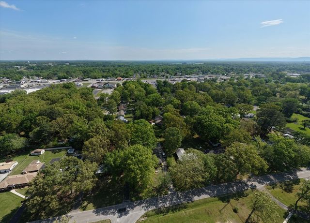 1006 Evins St, Manchester, TN 37355