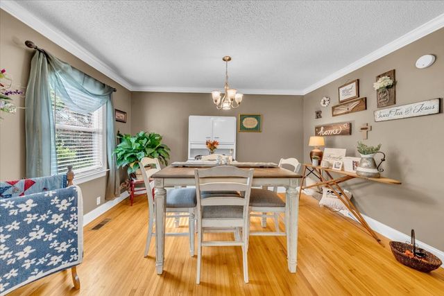 1006 Evins St, Manchester, TN 37355