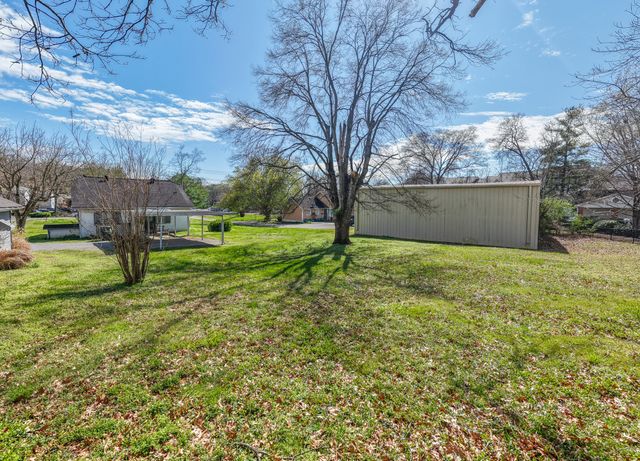 7114 Old Harding Pike, Nashville, TN 37221