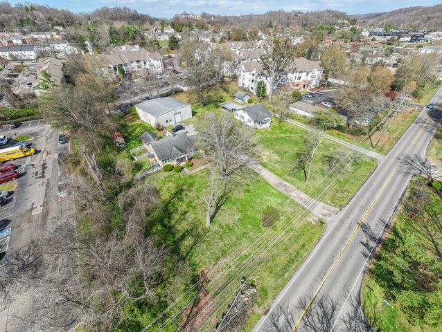 7114 Old Harding Pike, Nashville, TN 37221
