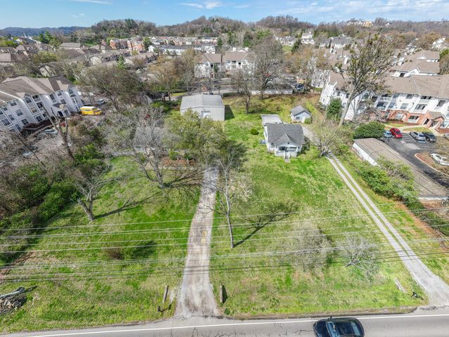 7114 Old Harding Pike, Nashville, TN 37221