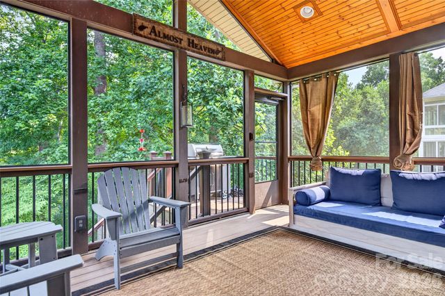 132 Parkside Lane, Mooresville, NC 28117