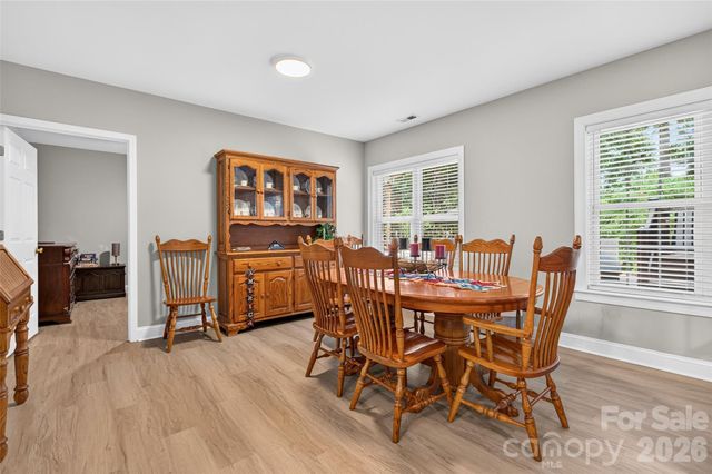 132 Parkside Lane, Mooresville, NC 28117