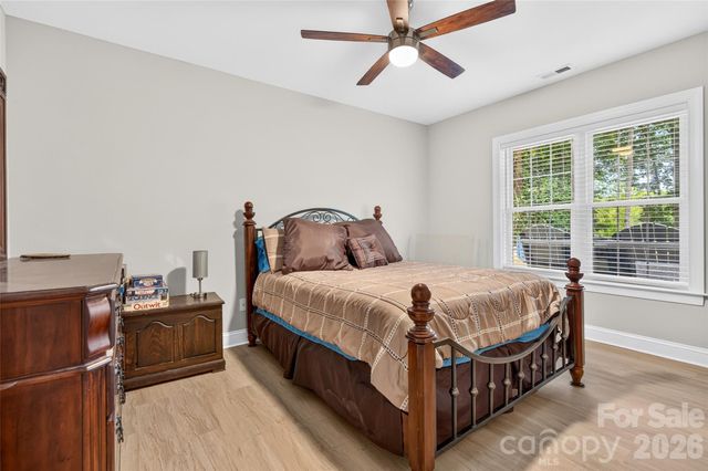 132 Parkside Lane, Mooresville, NC 28117