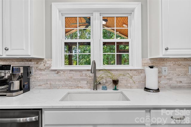 132 Parkside Lane, Mooresville, NC 28117