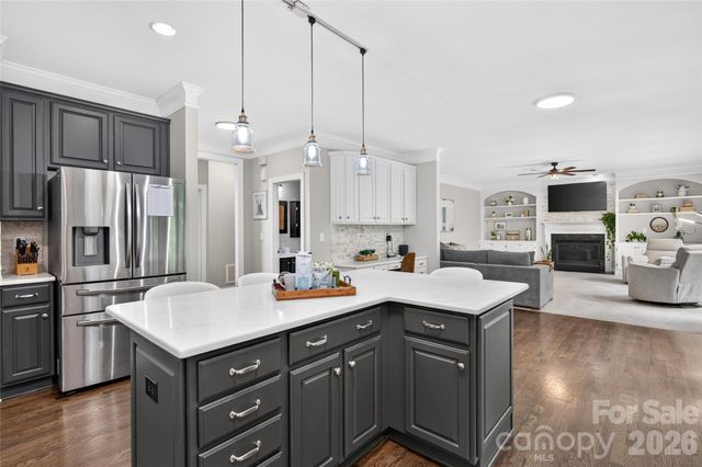 132 Parkside Lane, Mooresville, NC 28117