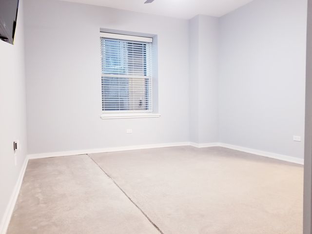 5240 N Winthrop Avenue 106, Chicago, IL 60640