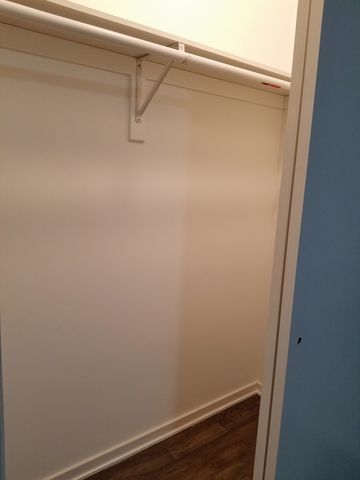 5240 N Winthrop Avenue 106, Chicago, IL 60640