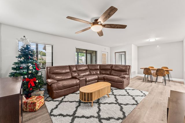 508 Shady Pine Way D2, Greenacres, FL 33415