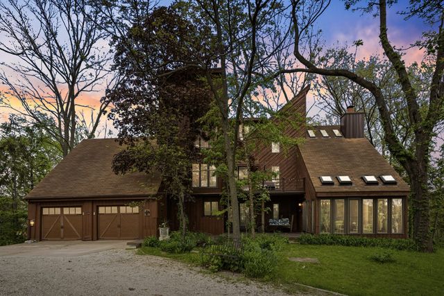 644 Schroeder Road, Coal Valley, IL 61240