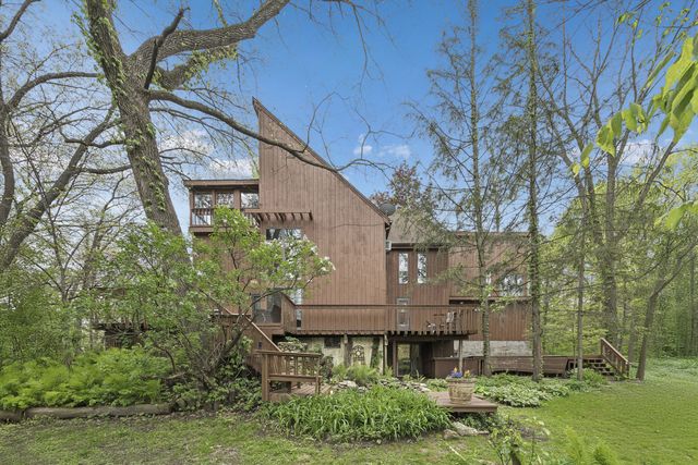 644 Schroeder Road, Coal Valley, IL 61240