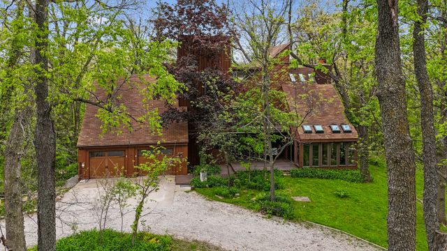 644 Schroeder Road, Coal Valley, IL 61240