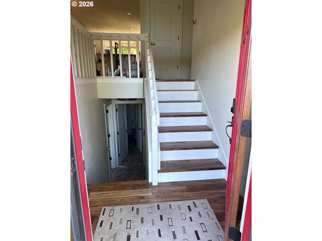 759 S 71ST St, Springfield, OR 97478