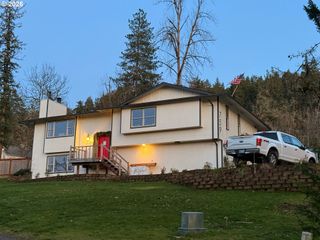 759 S 71ST St, Springfield, OR 97478