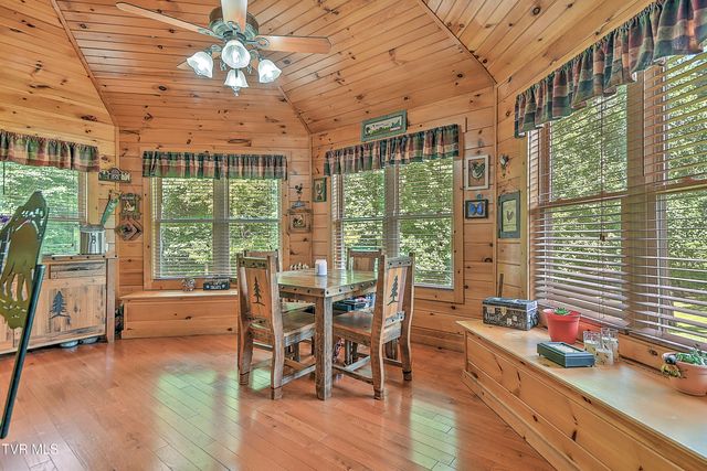 1374 West Allens Bridge Road, Greeneville, TN 37743