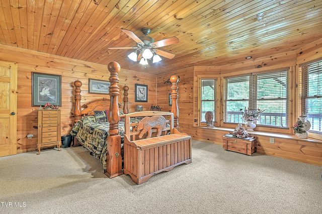 1374 West Allens Bridge Road, Greeneville, TN 37743