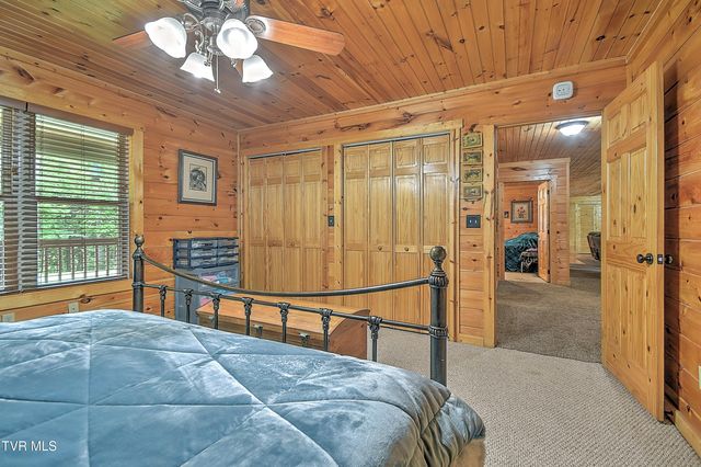 1374 West Allens Bridge Road, Greeneville, TN 37743