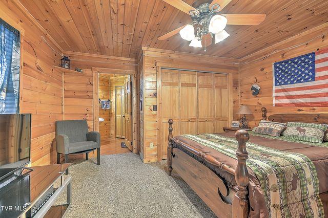 1374 West Allens Bridge Road, Greeneville, TN 37743