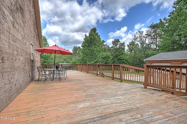 1374 West Allens Bridge Road, Greeneville, TN 37743