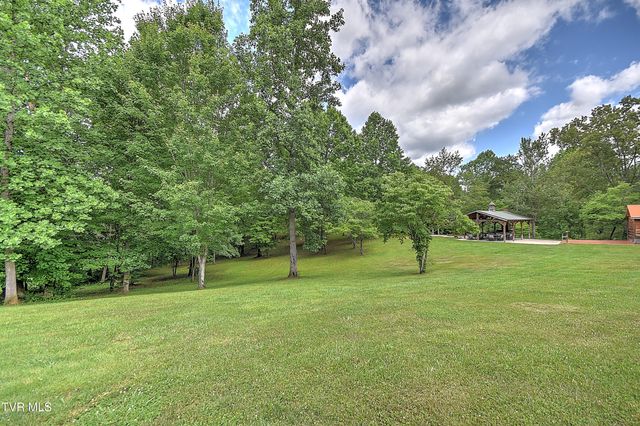 1374 West Allens Bridge Road, Greeneville, TN 37743
